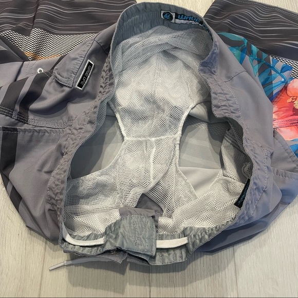 Wave Life Gray Swim Shorts Trunks with  Built in Briefs Size 36 - Picture 5 of 11